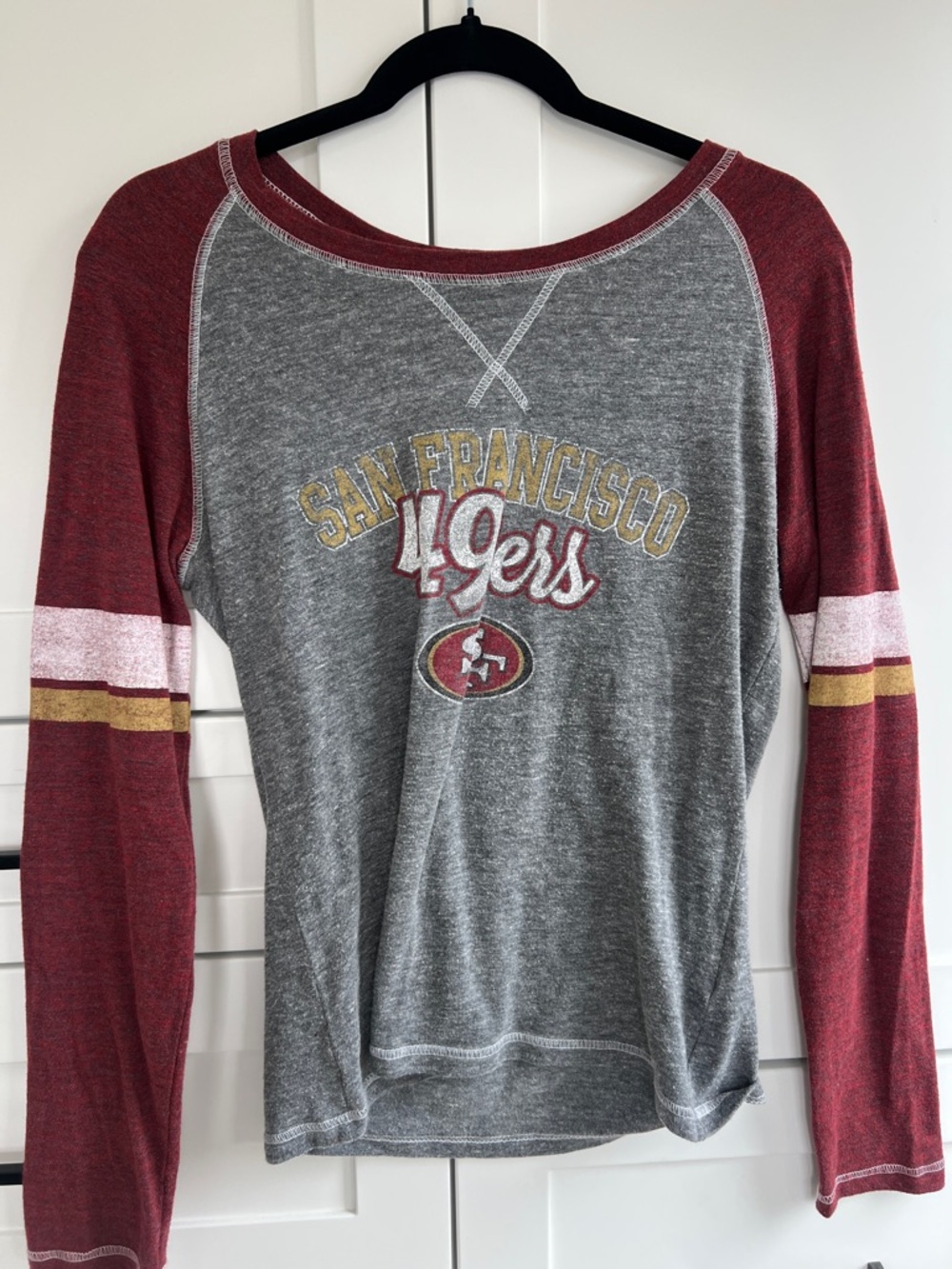 Team Apparel San Francisco 49ers Gray and Red Long Sleeve Tee